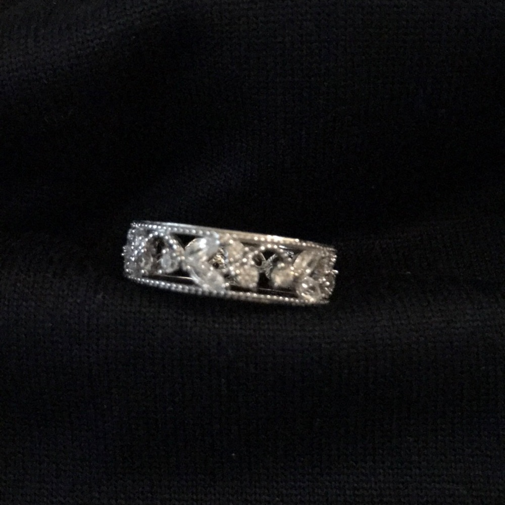 LACE DESIGN DIAMONIQUE®️ RING - Picture 5 of 6